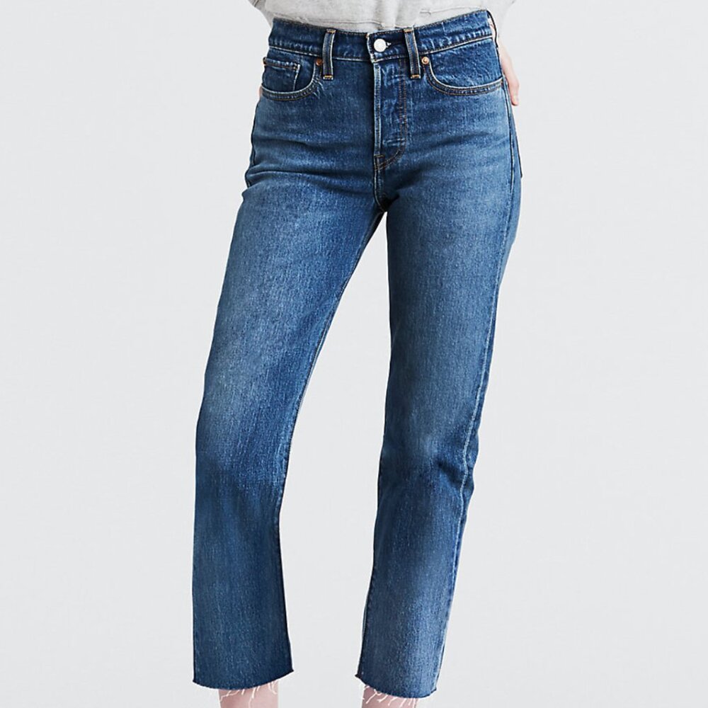 Levis Raw Hem Wedgie Straight Jeans in Love Triangle Wash | Size 29